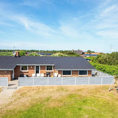 Energy-efficient Retreat - By Traum Klegod